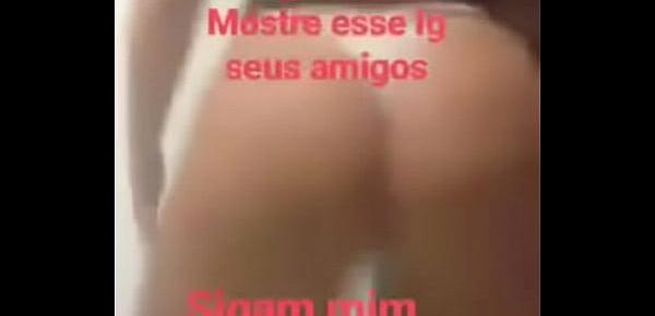  Mo lora com tesao no cuzinho